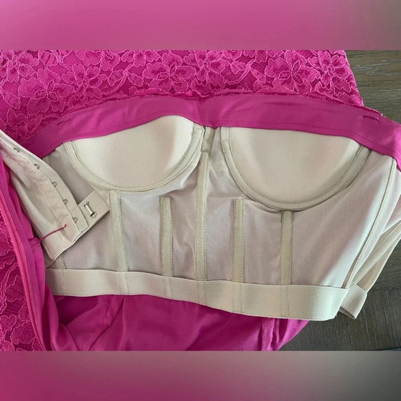 Diane Von Furstenberg Walker Deep
Carnation Pink Strapless Dress Sz Small - Picture 7 of 11